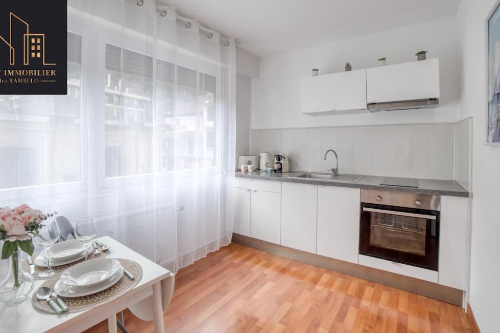 Appartement Pastel Cluses Bagian luar foto